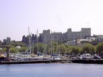 Gromeisterpalast von Rhodos (Blick ber den Hafen Mandraki)