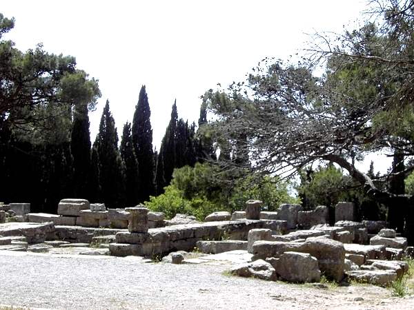 Akropolis von Ialyssos: die Ruine des Pallas Athene Tempels