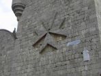 Malteser-Kreuz an der restaurierten Johanniter-Kirche