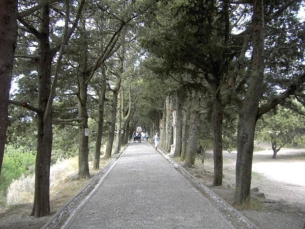 Berg Filerimos: der von den Italienern angelegte Kreuzweg
