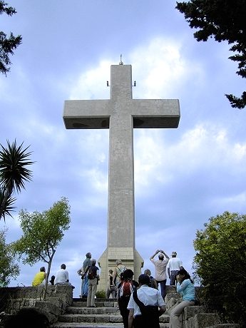 Berg Filerimos: das Kreuz am Ende des Kreuzwegs (1996 neu)