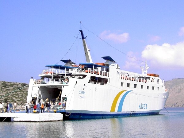 Die Fhre "Symi" beim Kloster Panormitis