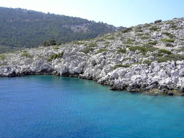 Insel Symi: Einfahrt in die Bucht von Panormitis