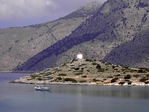 Insel Symi: Windmhle in der Bucht von Panormitis