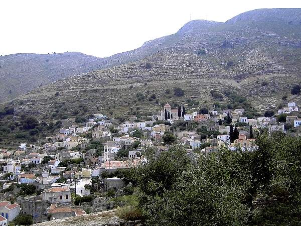 Symi Chorio ist grer als vom Hafen sichtbar