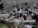 Symi Chorio: die Stadt am Berg ist grer als vom Hafen sichtbar
